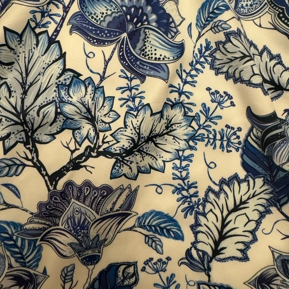 Bebe Ring Detail Printed Halter Top 2 - Picture 10 of 12